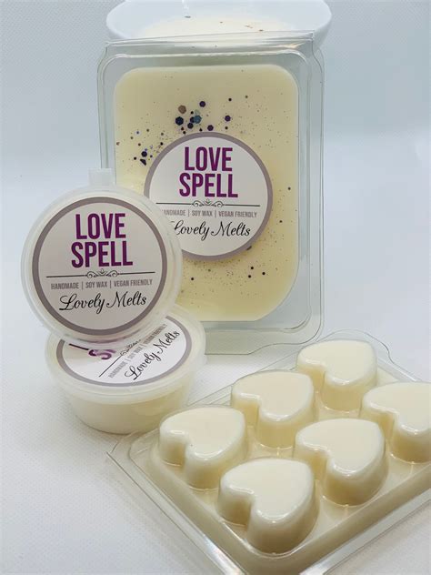 The Enchanting Dance of Fragrances: Mysterious Spell Wax Melts Explored